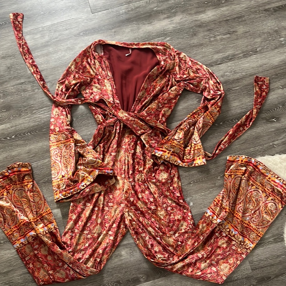 FREE PEOPLE HARPER VELVET JUMPSUIT - Picture 2 of 4